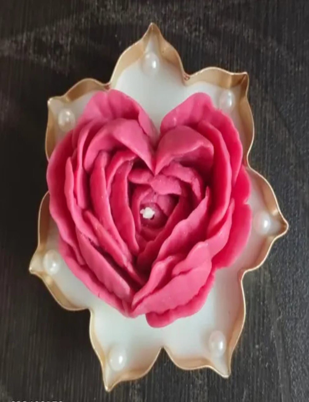 rose heart candle